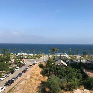 rezervați aici