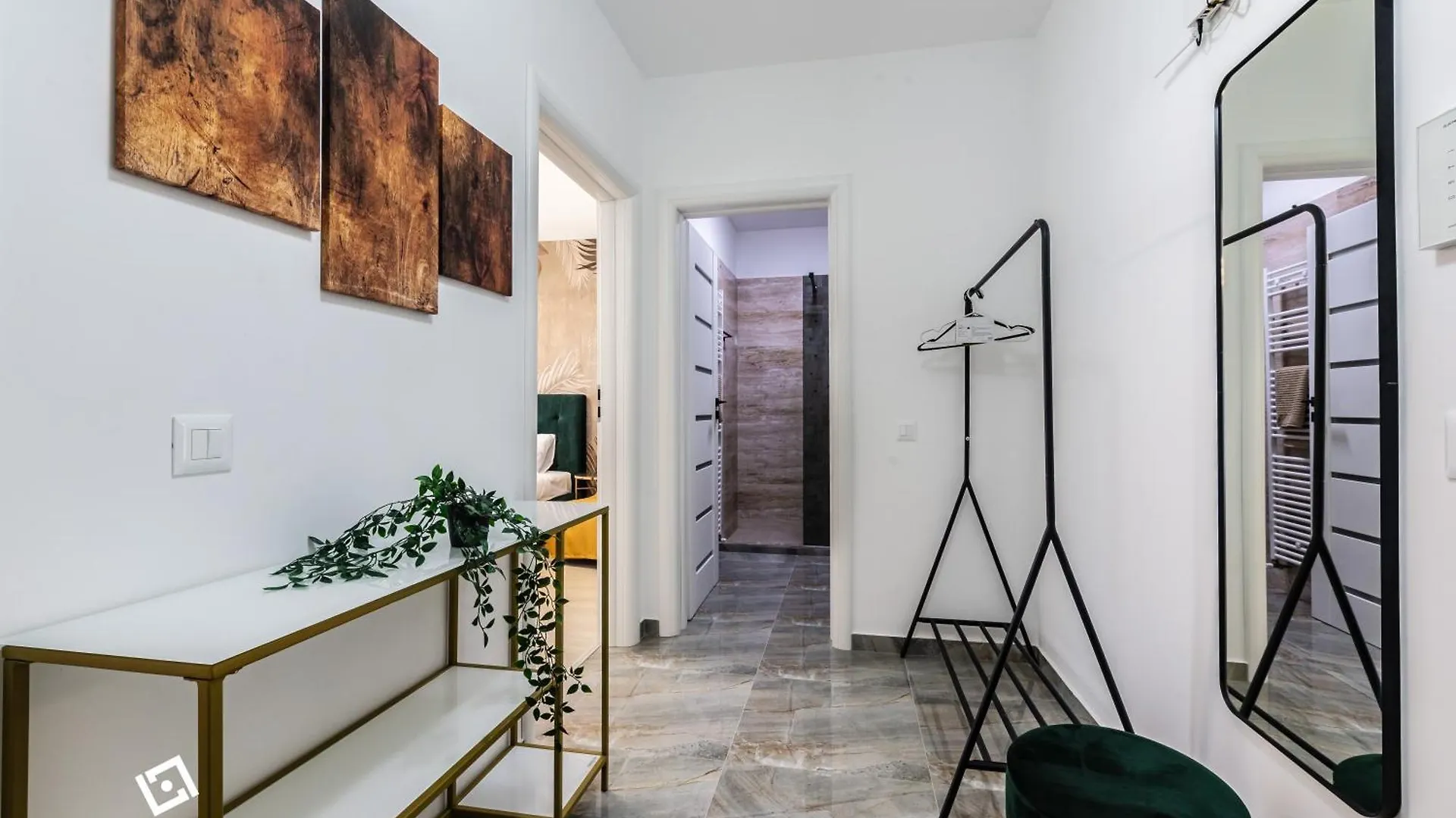 Plaza Residence Studio 342 Bucharest Apartment